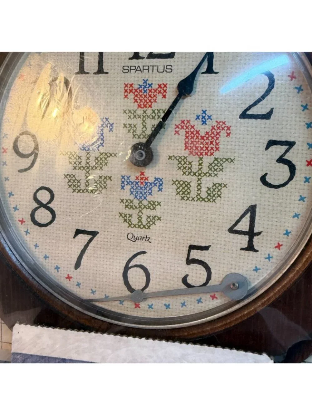 Vintage Spartus Quartz Wall Clock Floral Cross Stitch Cottagecore Wood Look NOS